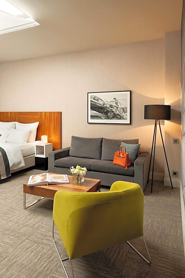 City Park Hotel & Residence
