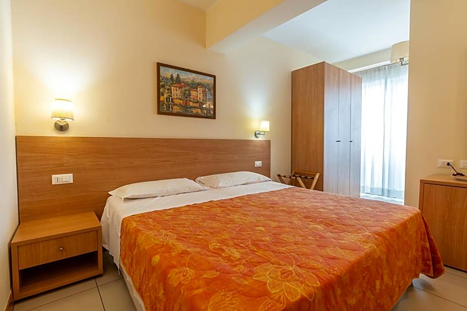 Hotel Majorca sul Mare in centro a Riccione con Area Fitness