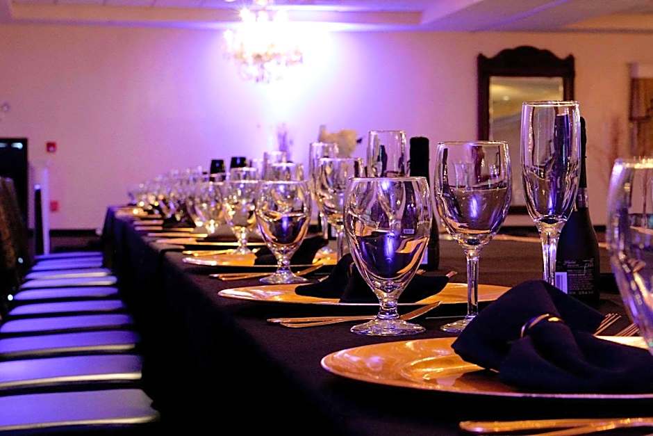 Radisson Hotel & Conference Center Rockford