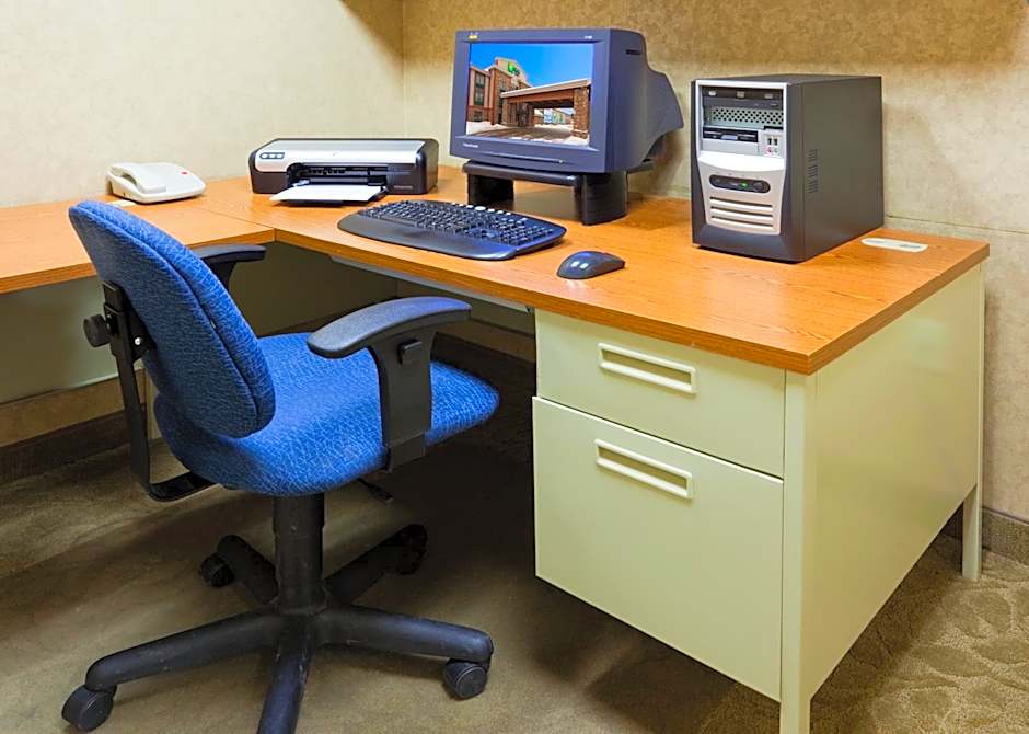 Holiday Inn Express Hotel & Suites Brainerd-Baxter By IHG