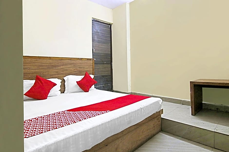Hotel Sudarshan Palace Deluxe – Delhi, NY