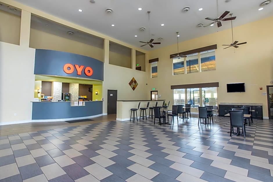 OYO Hotel Knoxville TN Cedar Bluff I-40