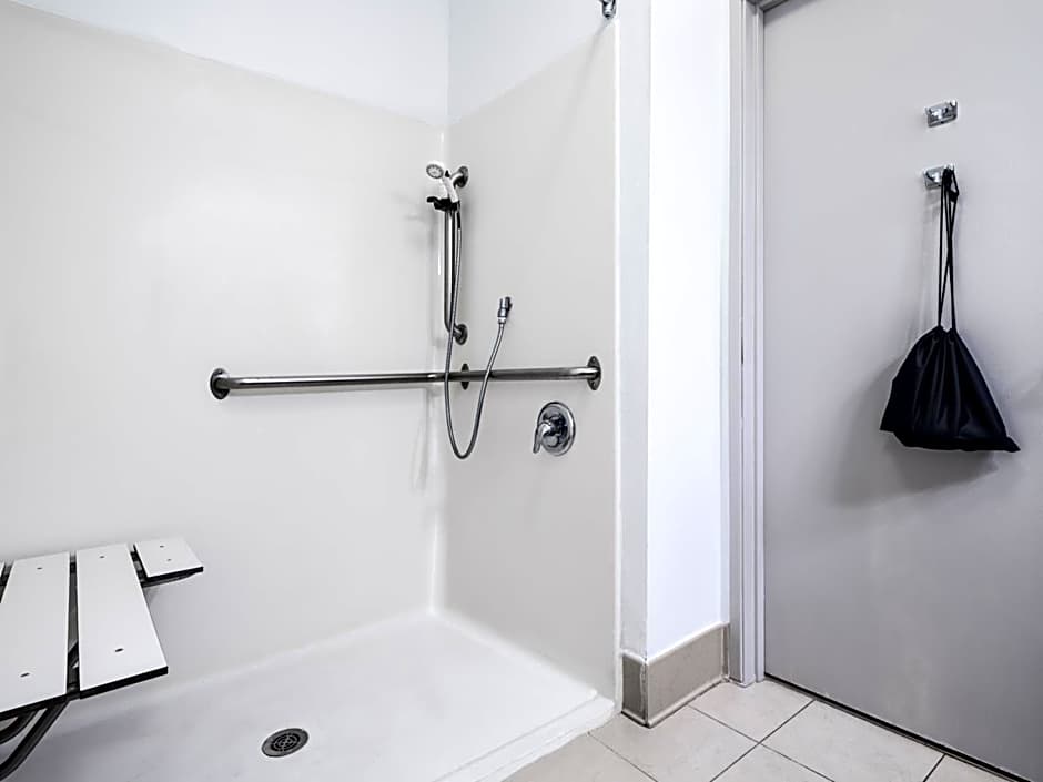 Country Inn & Suites by Radisson, Maumee - Toledo