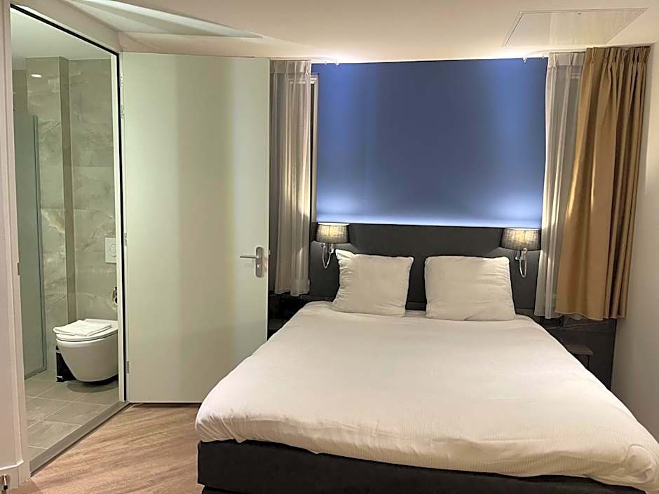 OZO Hotels Antares Airport