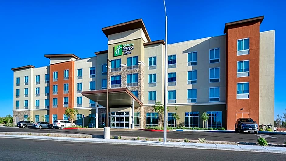 Holiday Inn Express & Suites Ridgecrest - China Lake By IHG