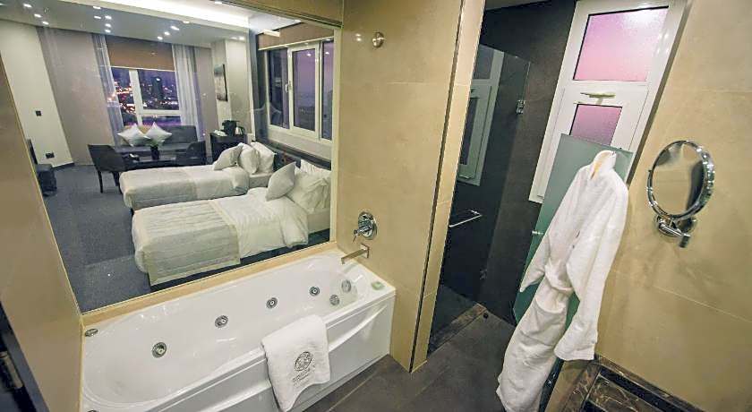 LOUIS V HOTEL LEBANON