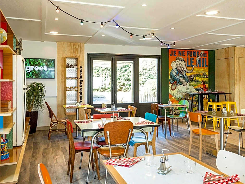 greet hotel restaurant Angouleme Ouest