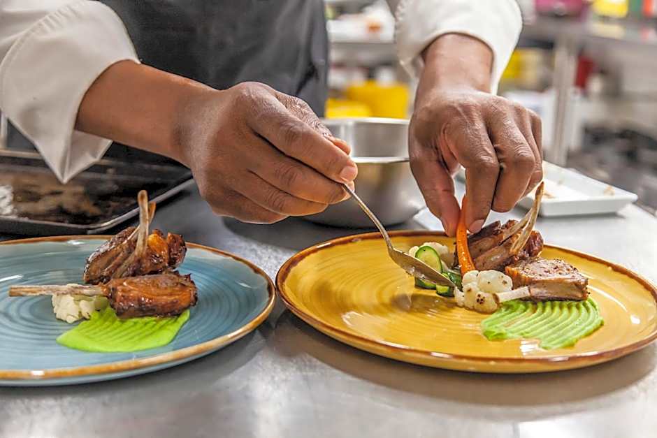 Zulu Rock Lodge - Babanango Game Reserve