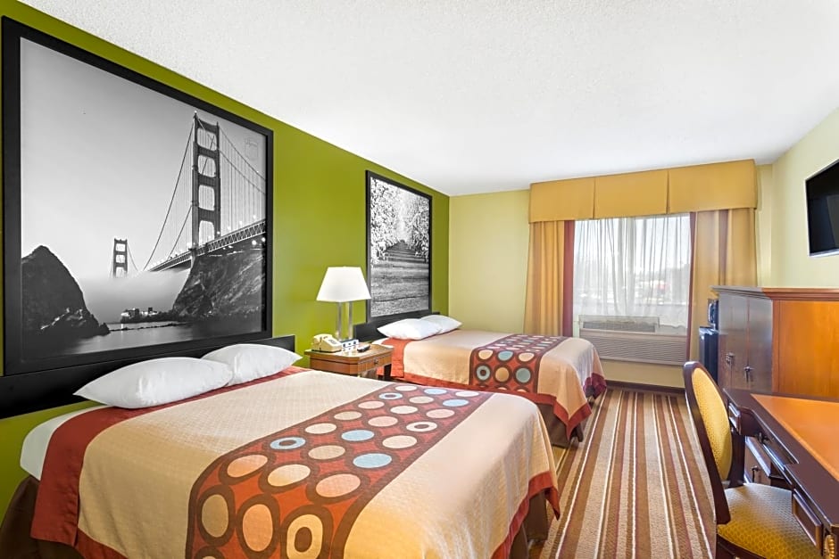 Super 8 by Wyndham Chico