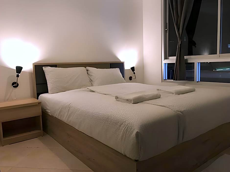 Kata Station Boutique Hotel, Kata Beach