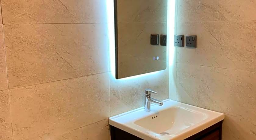 Palms Lily Hotel Suites