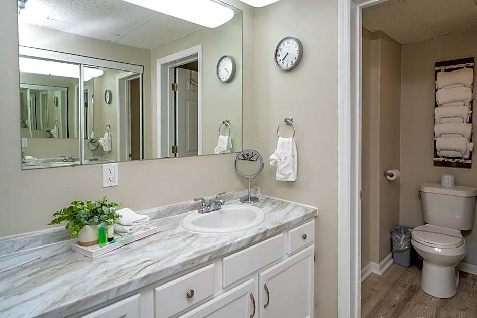 Condo in Gatlinburg very peaceful - 10 min Walk to Main Strip