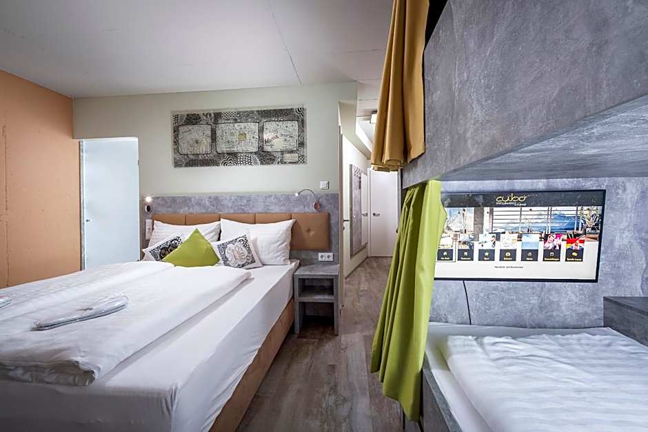Cubo Sport & Art Hotel