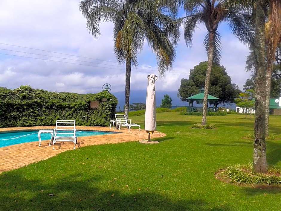 Sherwood's Country House