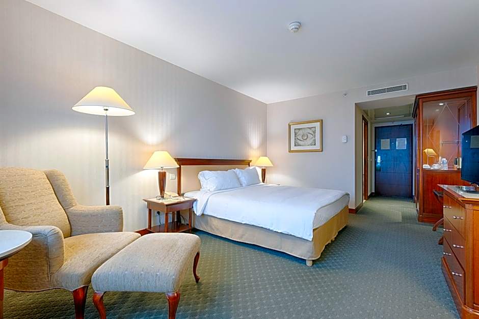 Occidental Paris Levallois