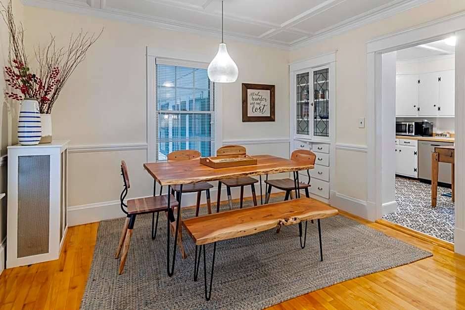 The Harraseeket Inn & Event House