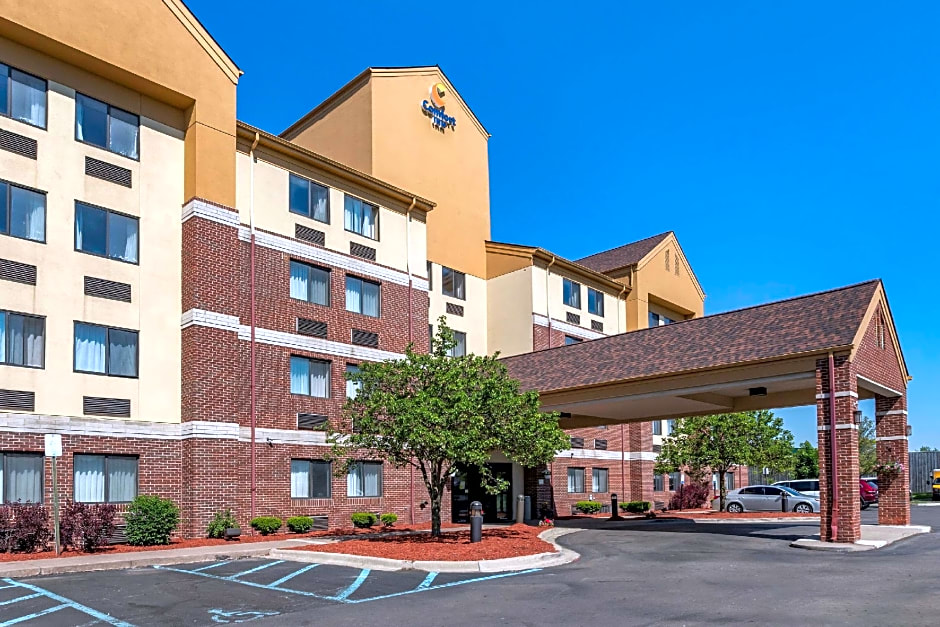 Comfort Inn Warren - Detroit North
