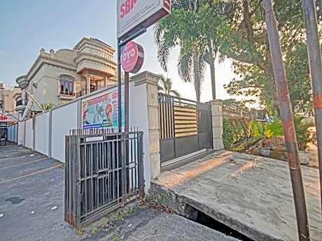 OYO 90359 Sbh Residence