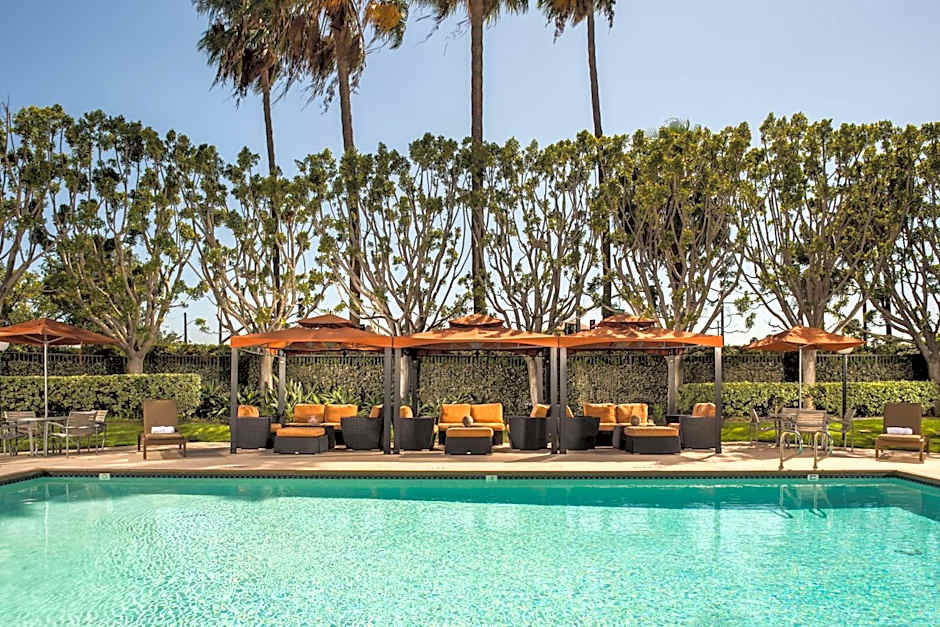 DoubleTree by Hilton Hotel Carson