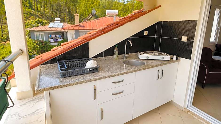 Bucak Apart Hotel Göcek ''Beach 1 km''