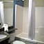Microtel Inn & Suites By Wyndham Spring Hill/Weeki Wachee