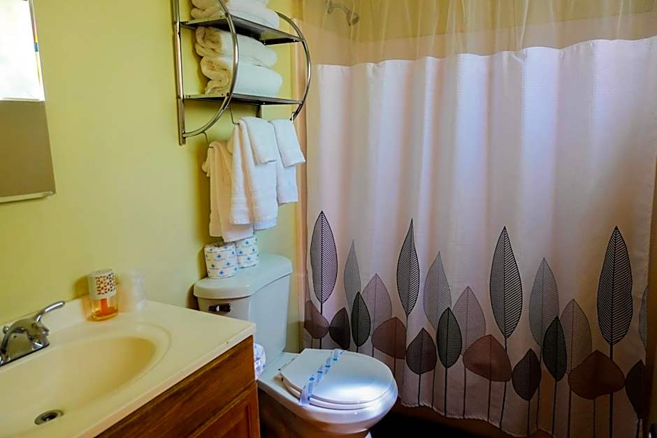 Sleepy Hollow Cabins and Hotel