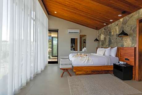 Superior Cabin with panoramic mountain view