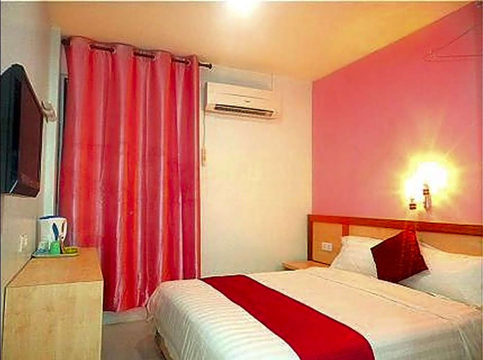 Mega Inn
