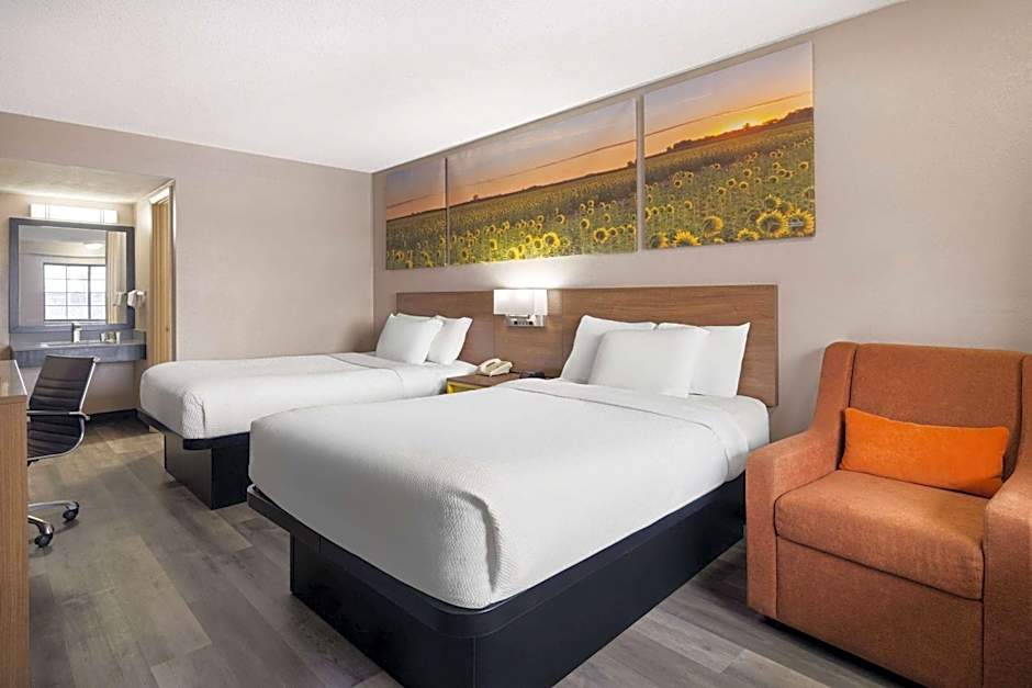 Photo 1 of 3 of Deluxe 2 Double Beds
