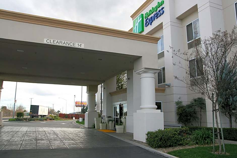 Holiday Inn Express Stockton Southeast By IHG