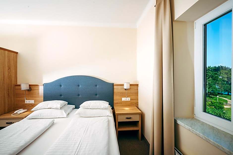 Inselhotel Faakersee