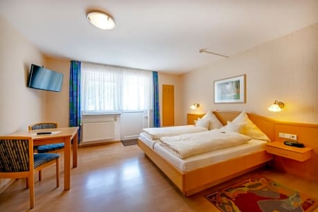 Comfort Three-Bedroom Apartment