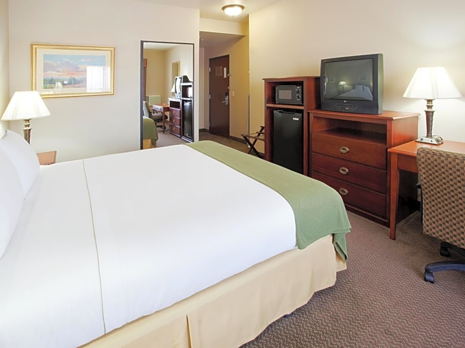 Holiday Inn Express- West Sacramento