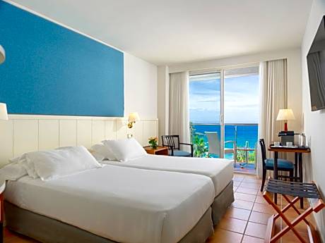 Superior Double or Twin Room with Sea View