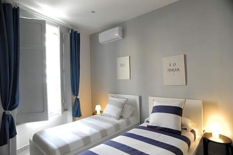 Twin Room with Private Bathroom