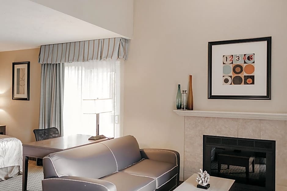 Eastland Suites Hotel & Conference Ctr, Trademark by Wyndham