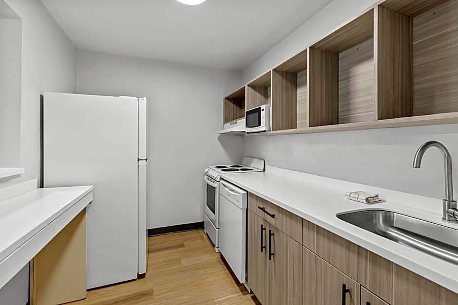 Suburban Studios Copley Akron West