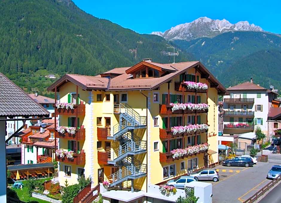 Sport Hotel Sass Maor