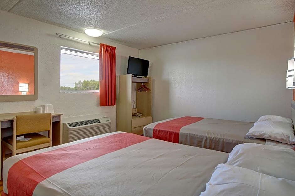 Motel 6-North Ridgeville, OH - Cleveland Intl Airport - N Ridgeville