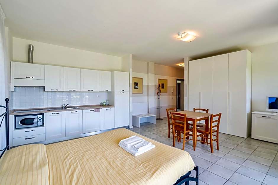 ISA-Residence with swimming-pool in Barberino-Tavernelle, apartments with air conditioning and private outdoor area