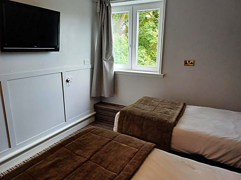 Kings Park Hotel