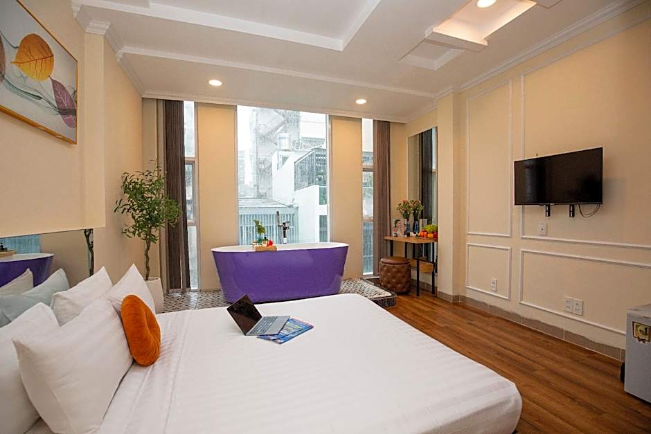 Quý Hùng Hotel - City Centre