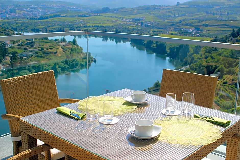Delfim Douro Hotel