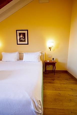 Attic Double or Twin Room with Lake View