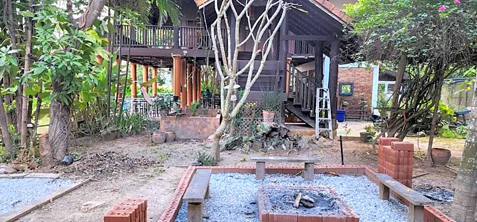 Tung Tong Homestay & Camping