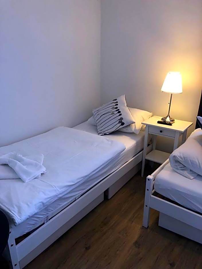 ZUM BAHNHÖFLE Restaurant & Hotel - Albbruck Am Rhein