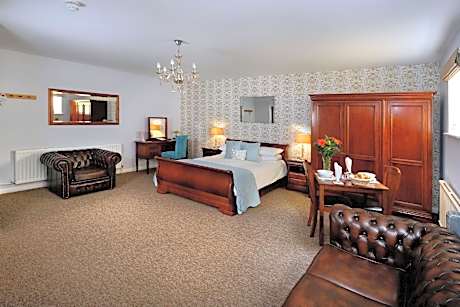 Apartment-Superior-Ensuite with Shower-Street View-Hillview Sleeps 2