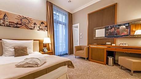 Superior Double Room with Lobby View