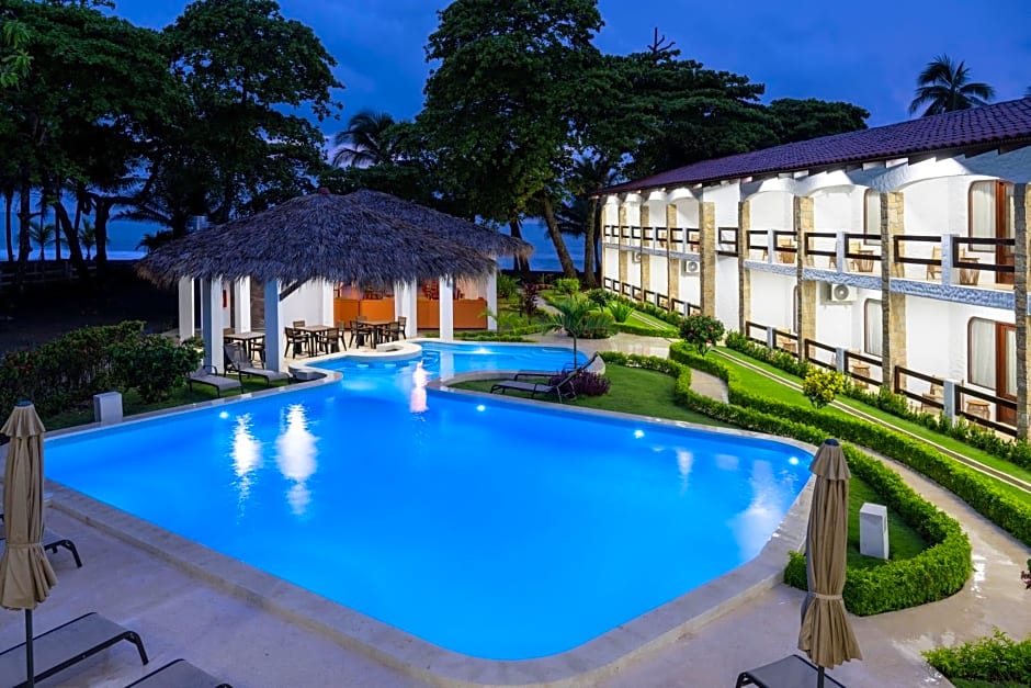 Fuego del Sol Beachfront Hotel