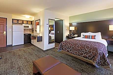 1 Bedroom Suite